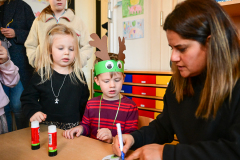 Weihnachtsfeier der 3- bis 5-Jährigen im Obermayr Rosenkindergarten.