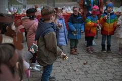 Weihnachtsfeier in der Musischen Kita im Nerotal mit kleine Weihnachtsbasar.