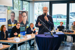 Podiumsdiskussion zur OB-Wahl 2025 am 9. März in der Mensa der Obermayr Europa-Schule.