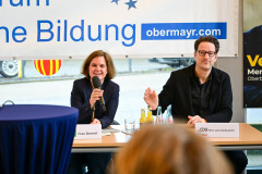 Podiumsdiskussion zur OB-Wahl 2025 am 9. März in der Mensa der Obermayr Europa-Schule.