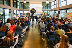 Podiumsdiskussion zur OB-Wahl 2025 am 9. März in der Mensa der Obermayr Europa-Schule.