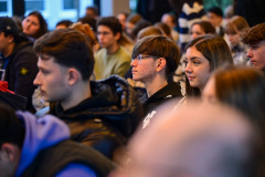 Podiumsdiskussion zur OB-Wahl 2025 am 9. März in der Mensa der Obermayr Europa-Schule.