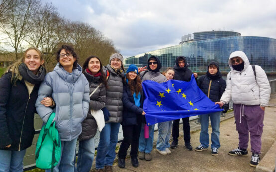 Erasmus+, Schüler der Obermayr Europa-Schule besuchen mit Austauschschülern Straßburg.