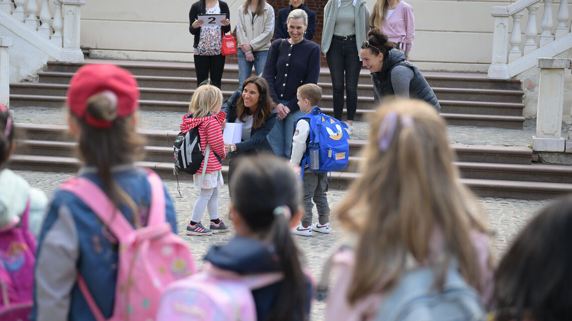 Kennenlerntag an der Grundschule der Obermayr Europa-Schule Bierstadter Straße.